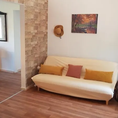 Olga's Cozy Nest , In Ano Korakiana. Ano Korakiana